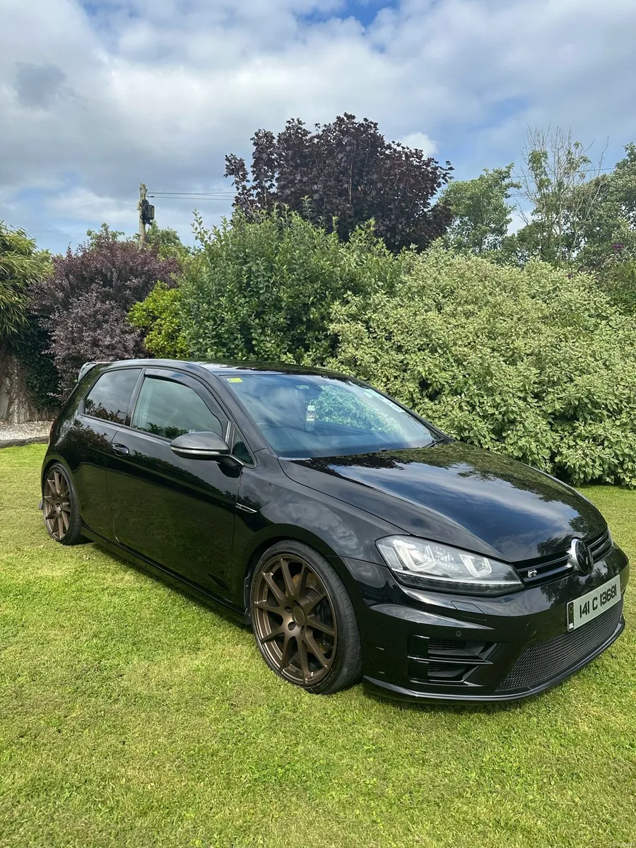 Golf R 300ps - Image 3