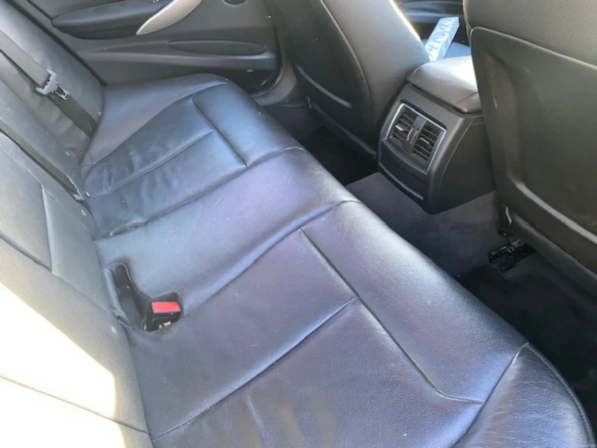 171 BMW 320 D Efficient Dynamics - Image 4