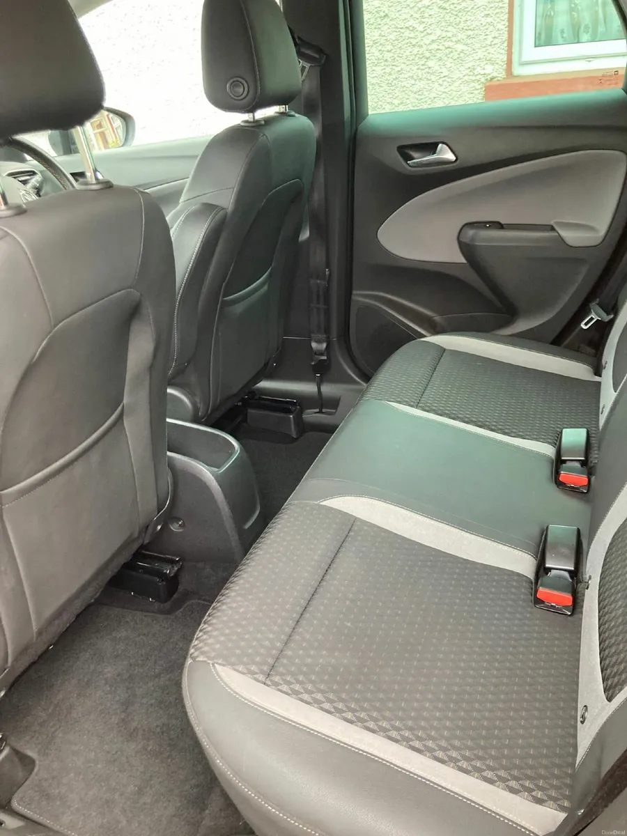 Opel Crossland X 2019 - Image 2
