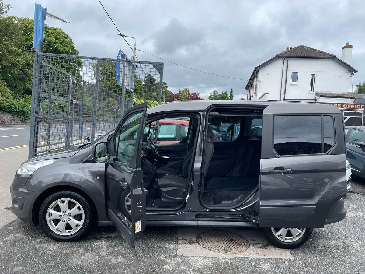 2016 Ford Tourneo WHEELCHAIR ACCESSIBLE - Image 4