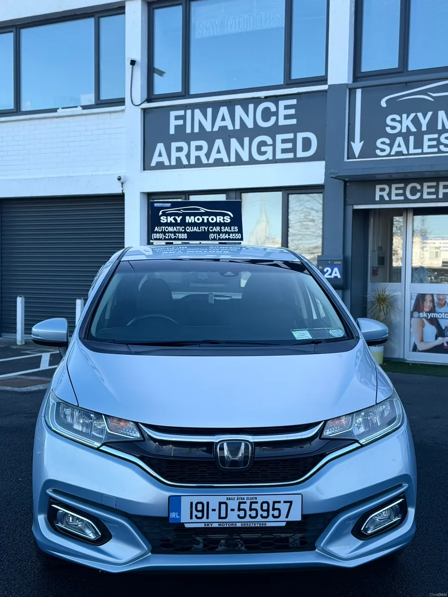 2019 Honda FIT 1.5 Hybrid automatic,Leather Specs - Image 2