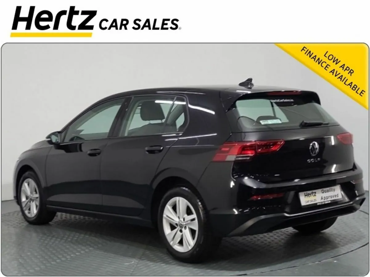 Volkswagen Golf *LOW MILEAGE* LIFE 2.0 TDI 115HP D - Image 4