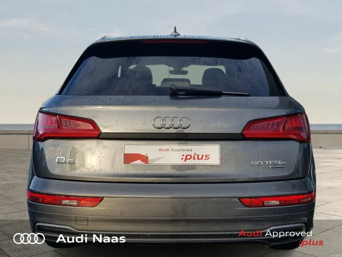 Audi Q5 SUV 50 TFSI e 299HP S-T Q S LINE - Image 5