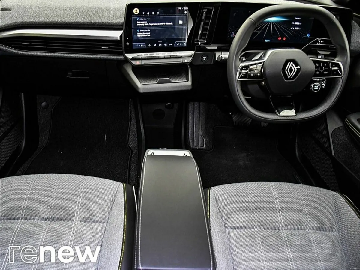Renault Megane E-Tech Techno EV60 220hp - Image 3