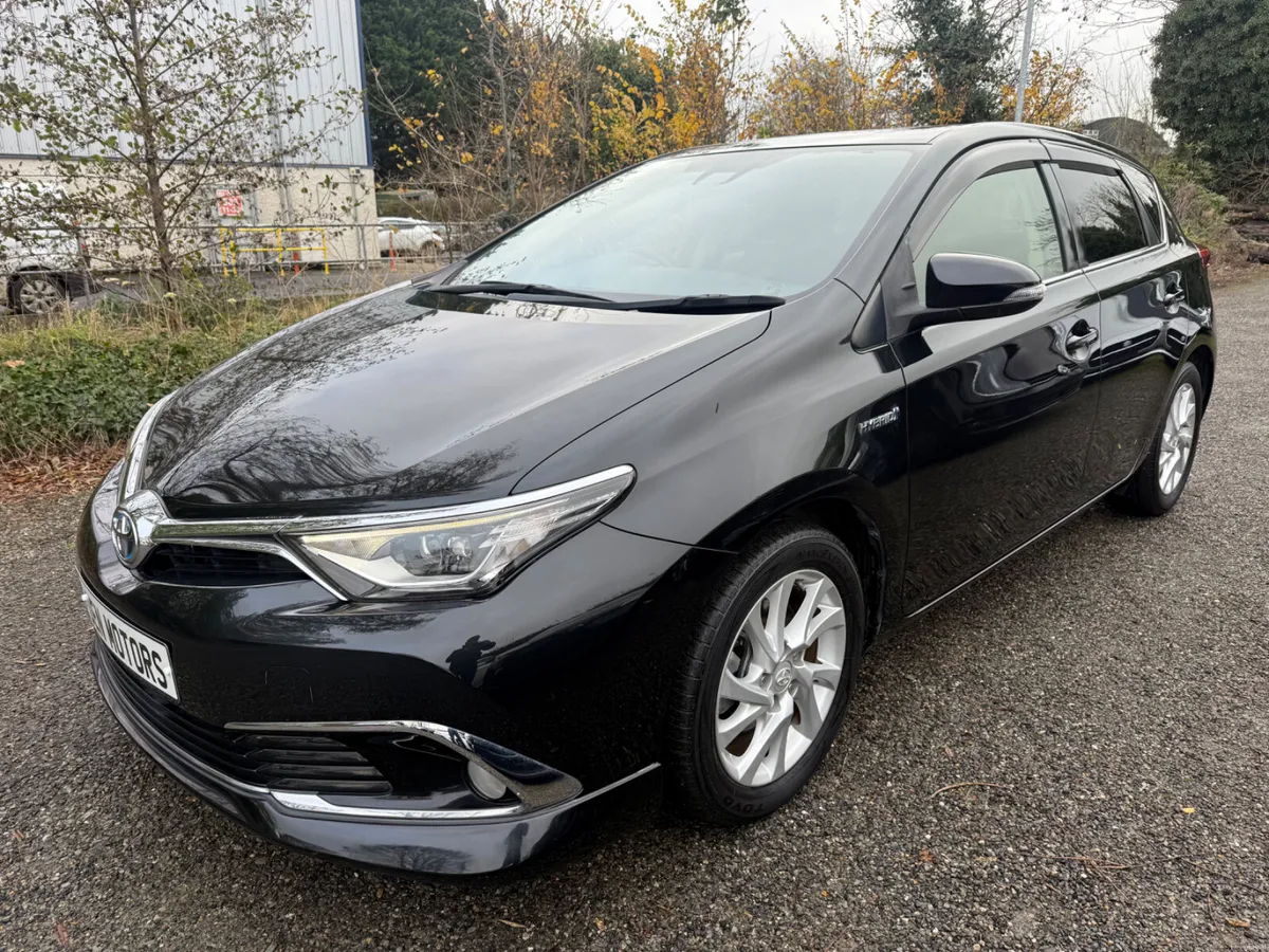 Toyota Auris - Image 2