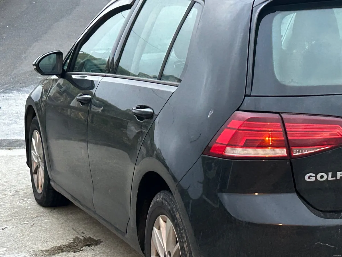 Volkswagen Golf 2018 - Image 2