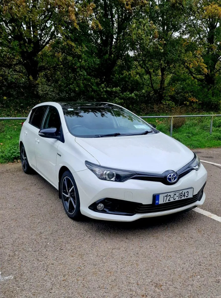 Toyota Auris Hybrid - Image 4