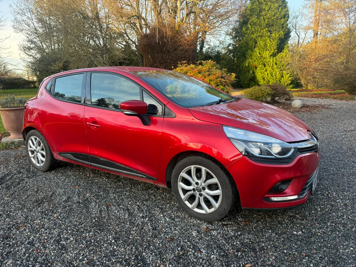 2018 Renault Clio *1 Lady owner* €8950 - Image 1