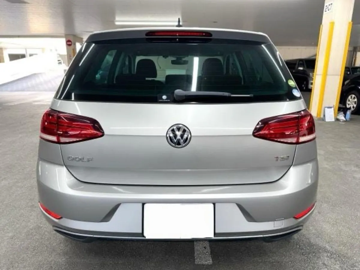 Volkswagen Golf 2017 1.2 automatic - Image 4