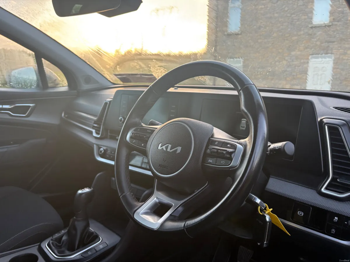 Kia Sportage 2023 - Image 6