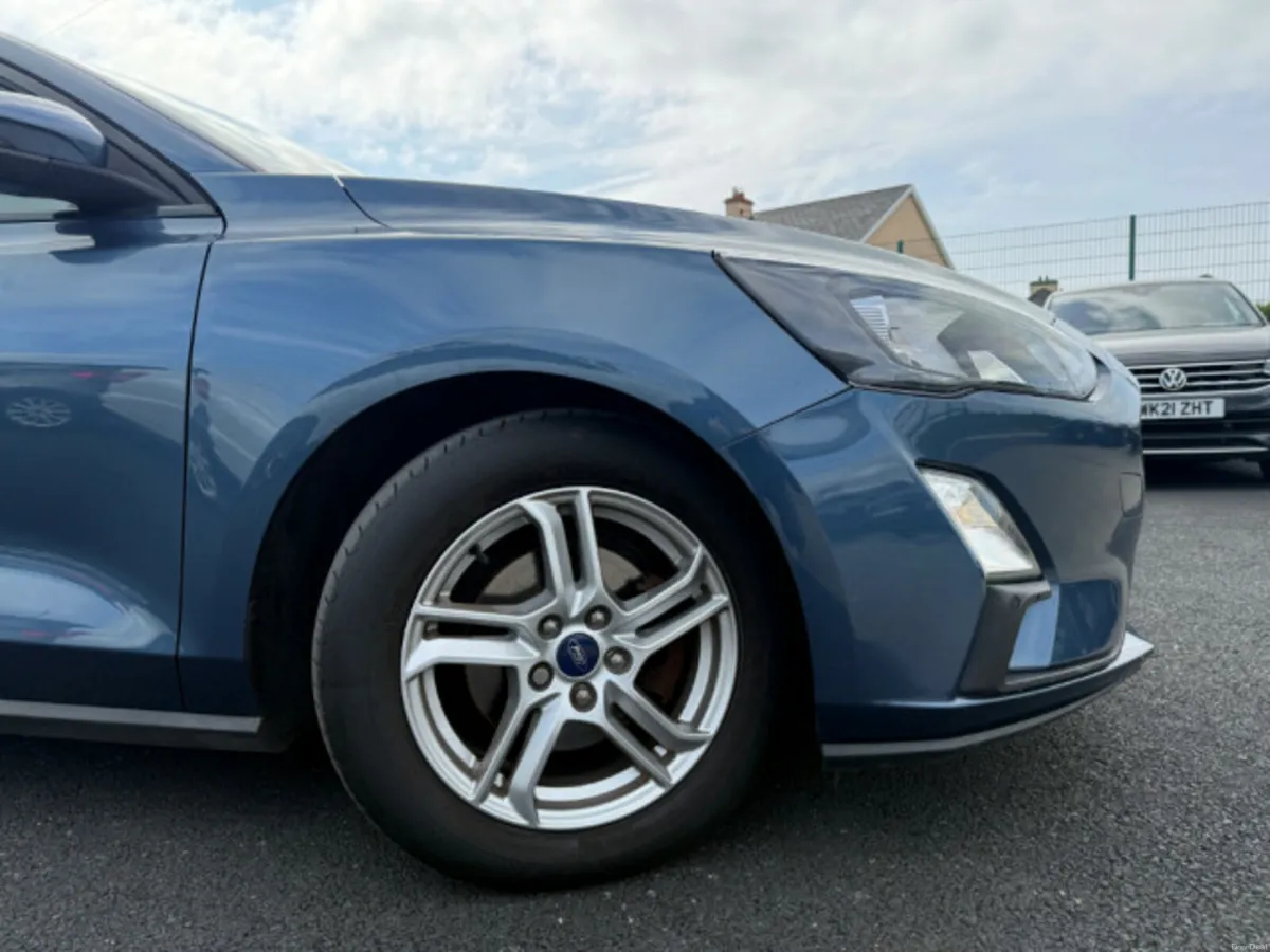 Ford Focus ZETEC TDCI AUTO - Image 2