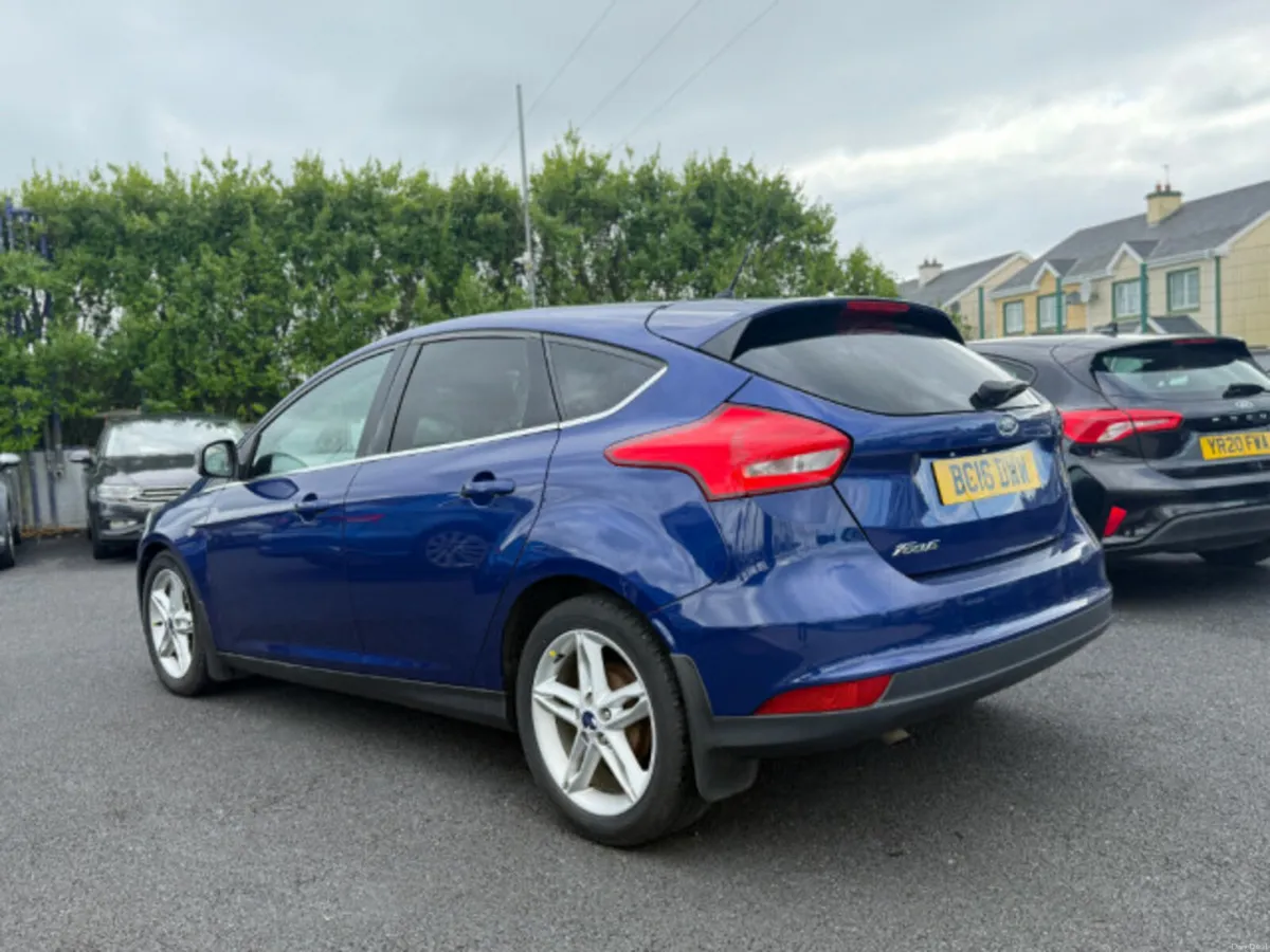 Ford Focus ZETEC TDCI - Image 3