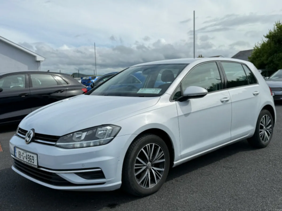 Volkswagen Golf 1.6 TDI SE NAV BMT 115PS 5DR - Image 3