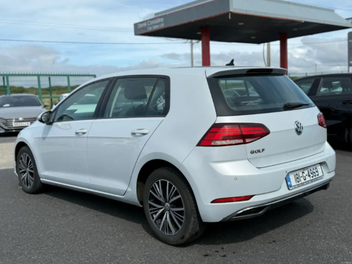 Volkswagen Golf 1.6 TDI SE NAV BMT 115PS 5DR - Image 4
