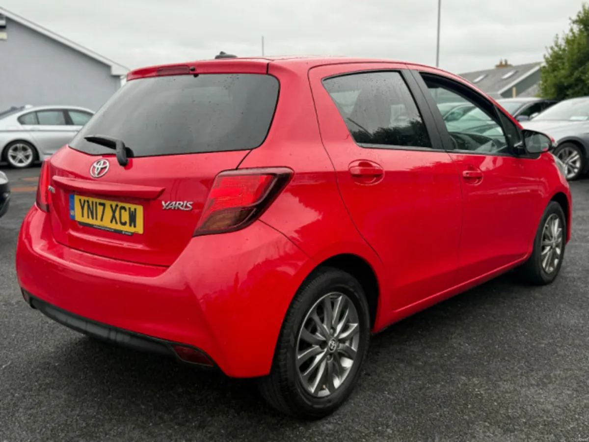 Toyota Yaris VVT-I ICON - Image 3