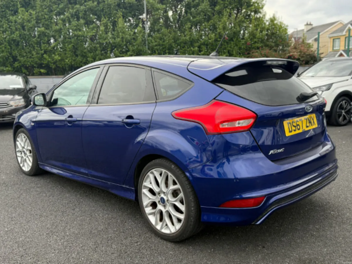 Ford Focus ST-LINE TDCI - Image 4