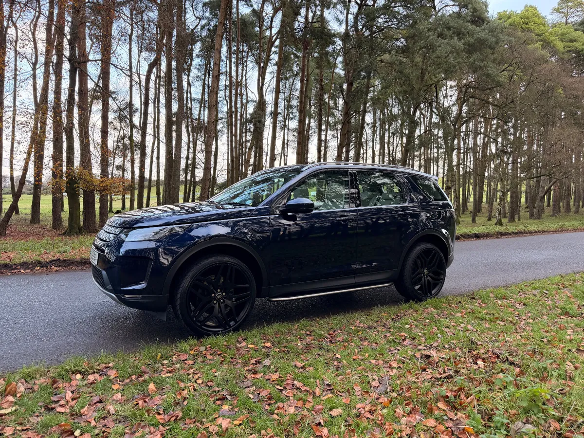 Land Rover Discovery Sport 7 Seater - Image 3