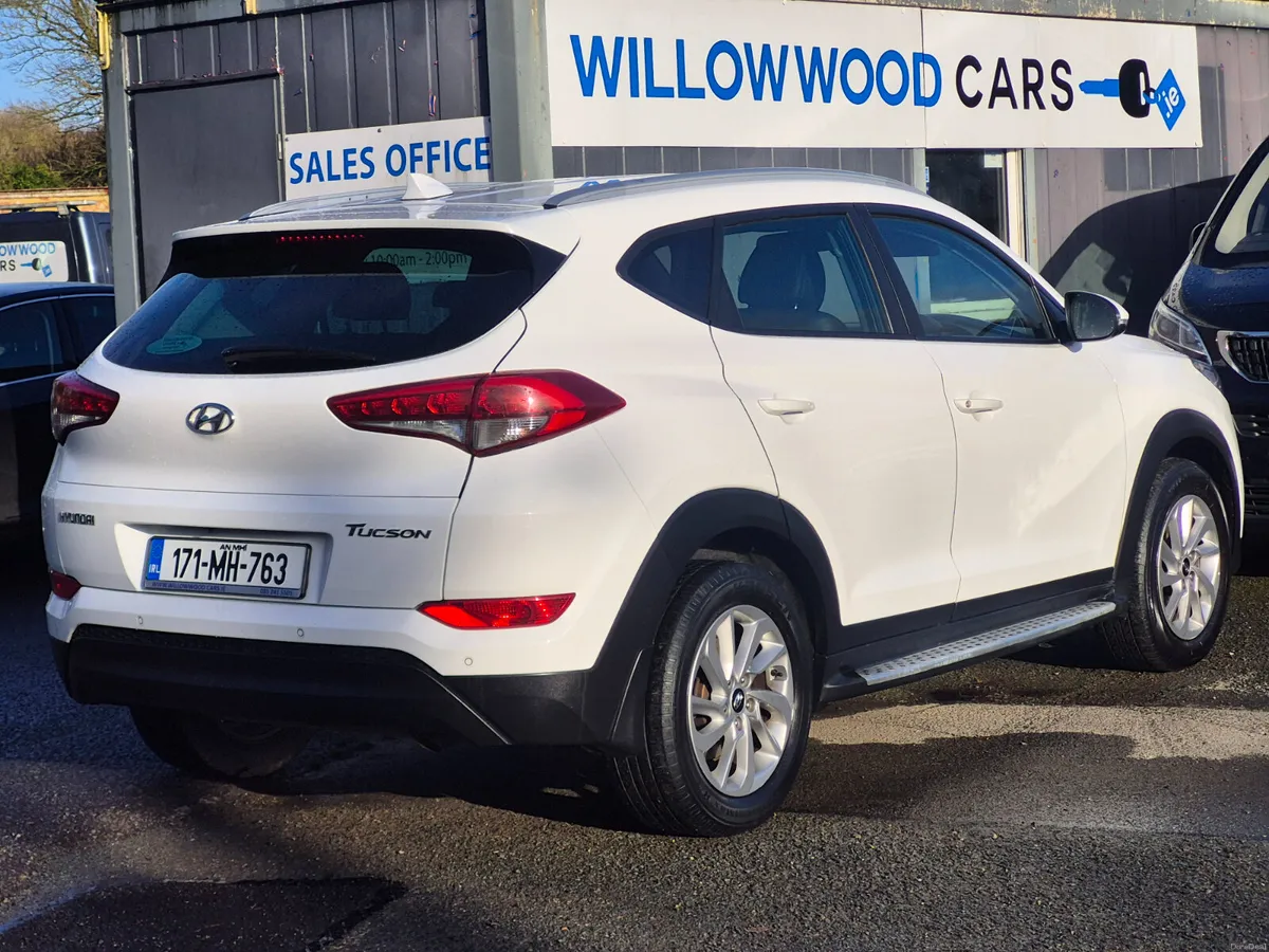 Hyundai Tucson 1.7crdi executive 2017 - Image 2