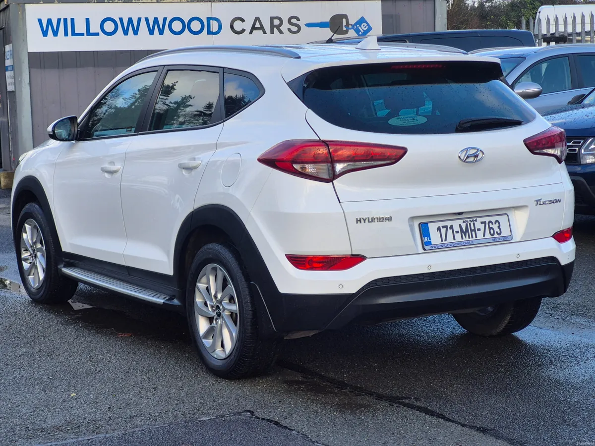 Hyundai Tucson 1.7crdi executive 2017 - Image 4
