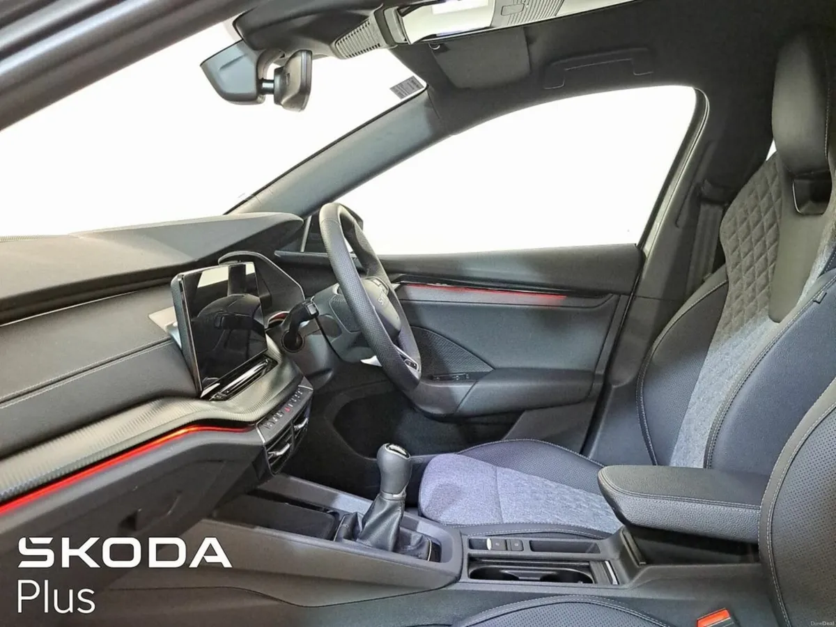 Skoda Octavia Sportline 2.0TDI 115HP - Image 4