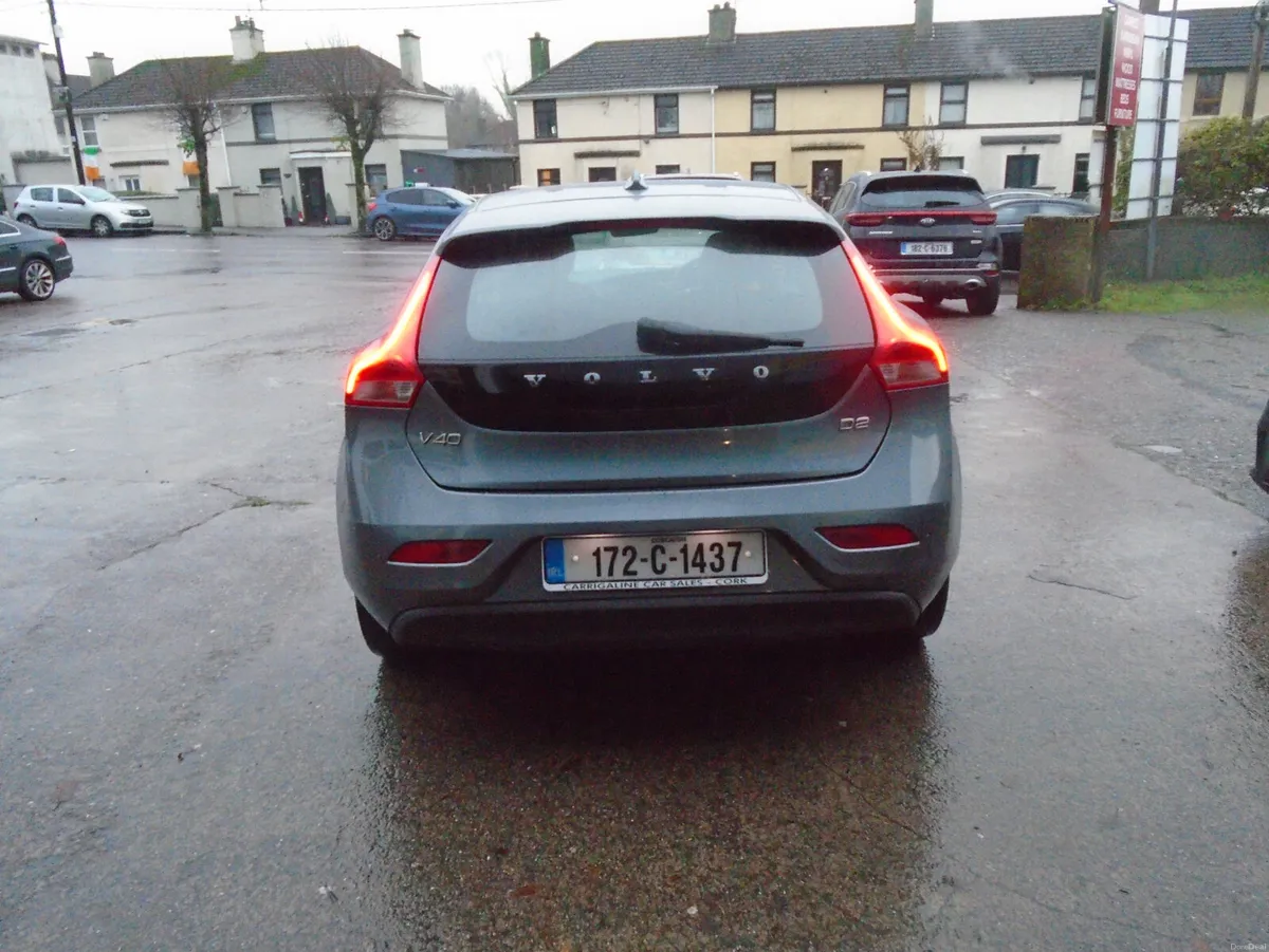 Volvo V40 2017 - Image 4