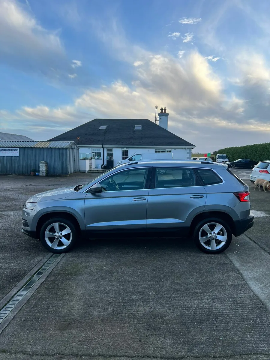 SKODA KAROQ 2021 AMBITION AMBIENTE 2.0TDI 150 BHP - Image 2