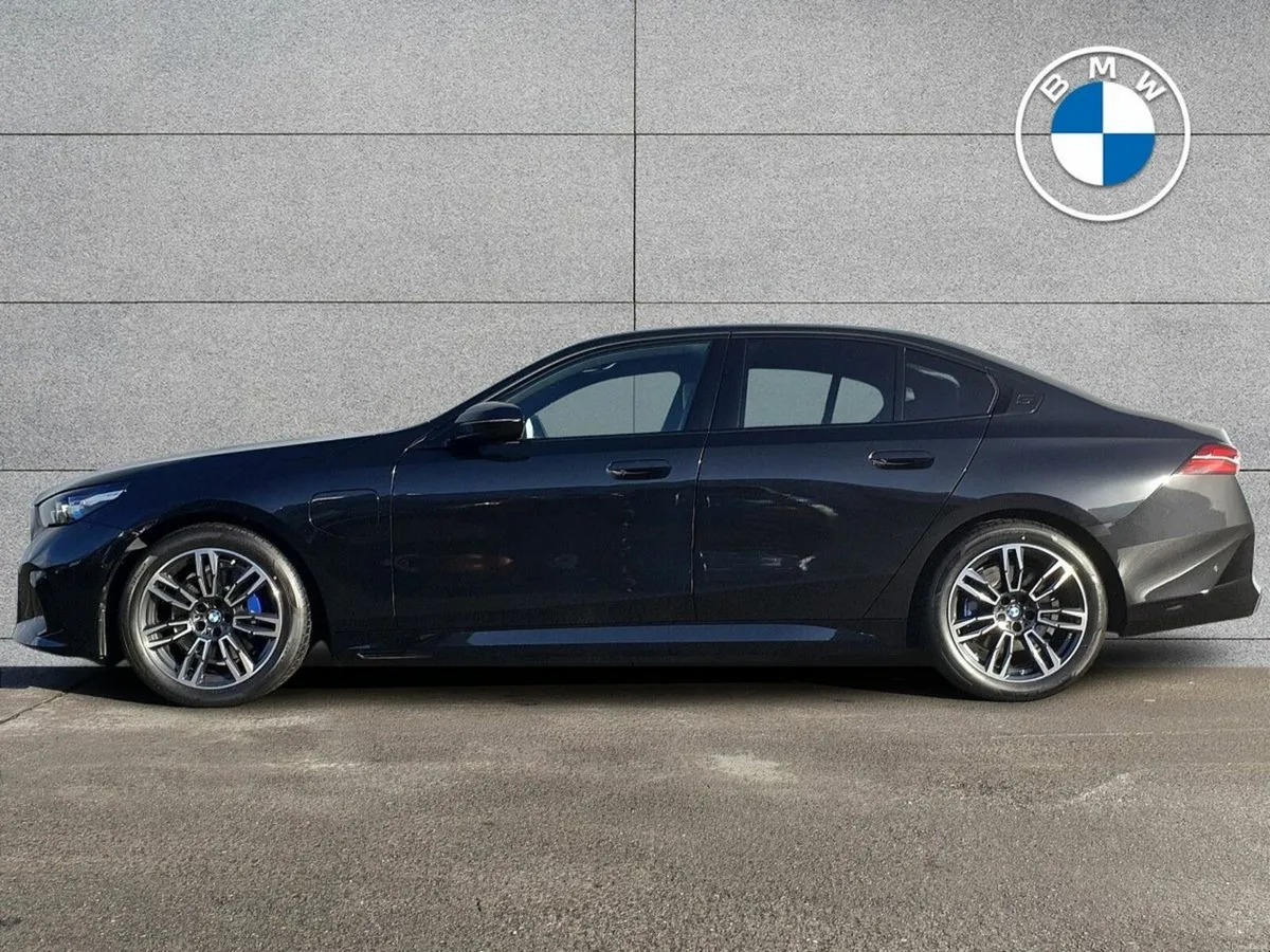 BMW 5-Series 530e M Sport - Image 4