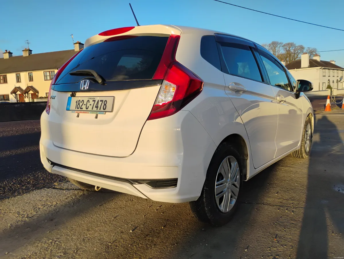 Honda Fit 2018 - Image 2