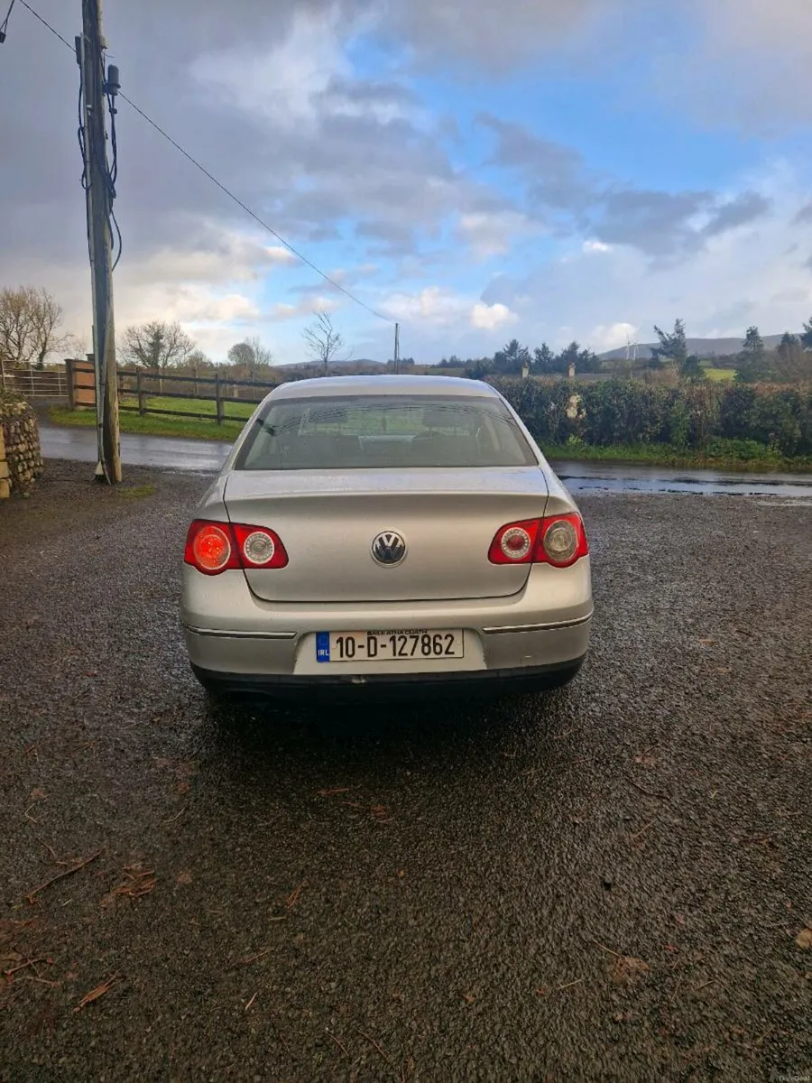 Volkswagen Passat - Image 3