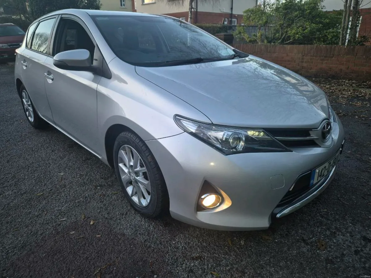14 auris d4d new nct tax low km - Image 4