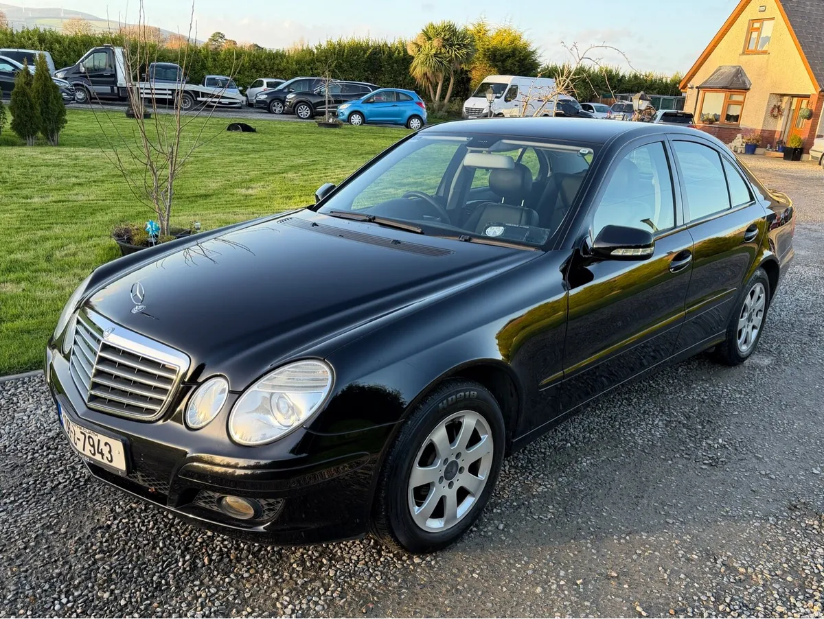 Mercedes E200 Low Mile - Image 2
