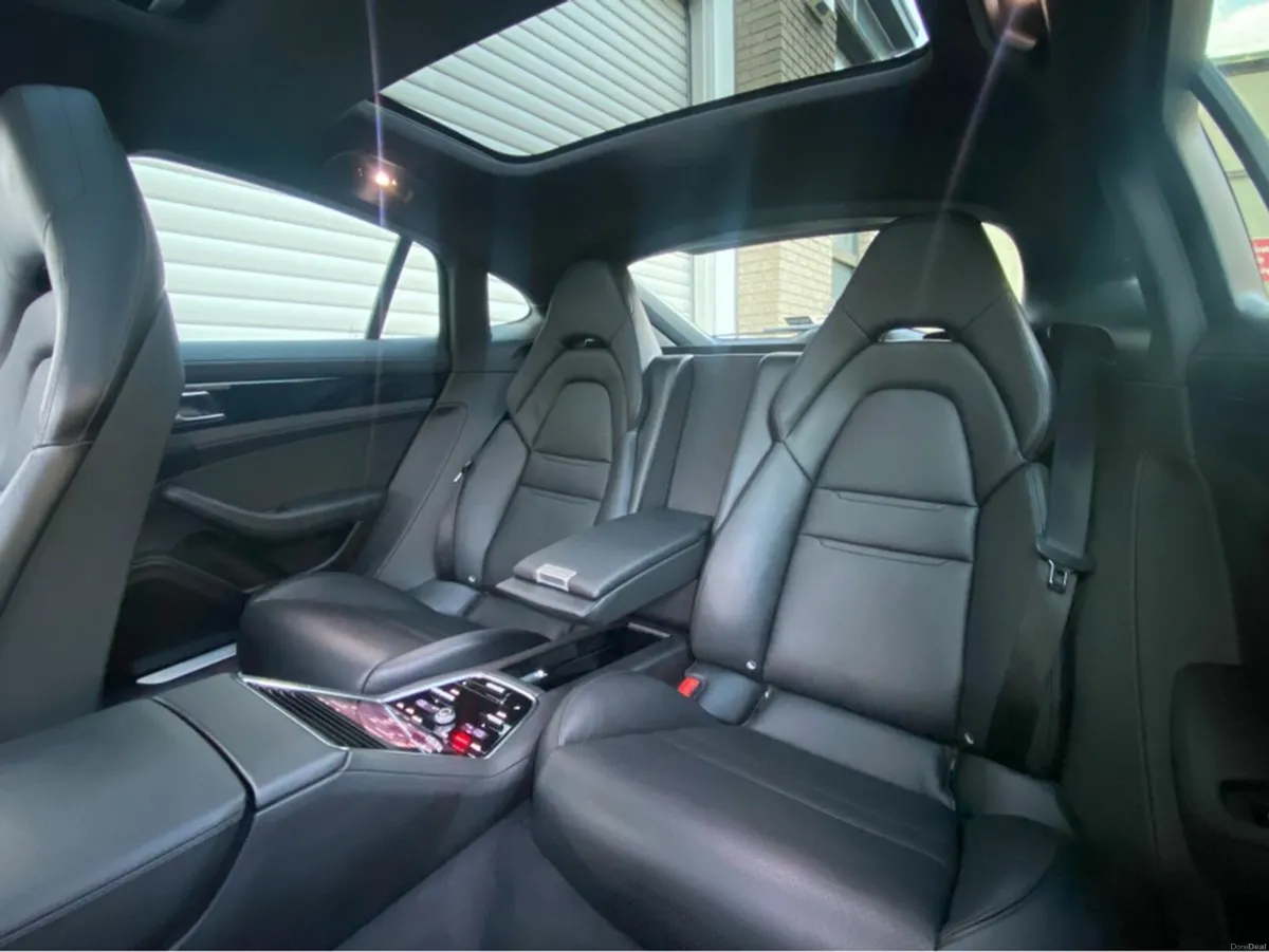 Porsche Panamera 4 E-HYBRID @Waltons Garage Ranela - Image 4