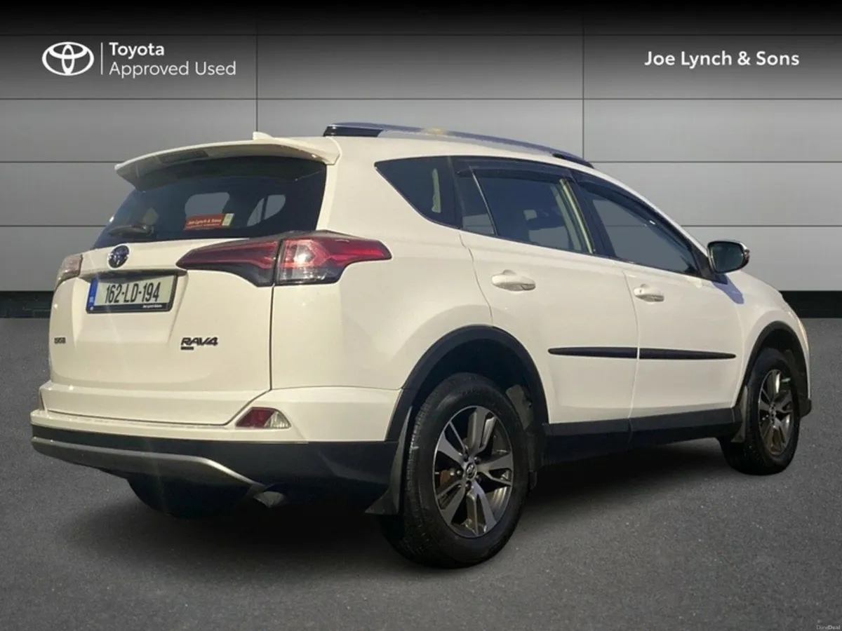 Toyota RAV4 RAV4 2.0D-4D LUNA - Image 2