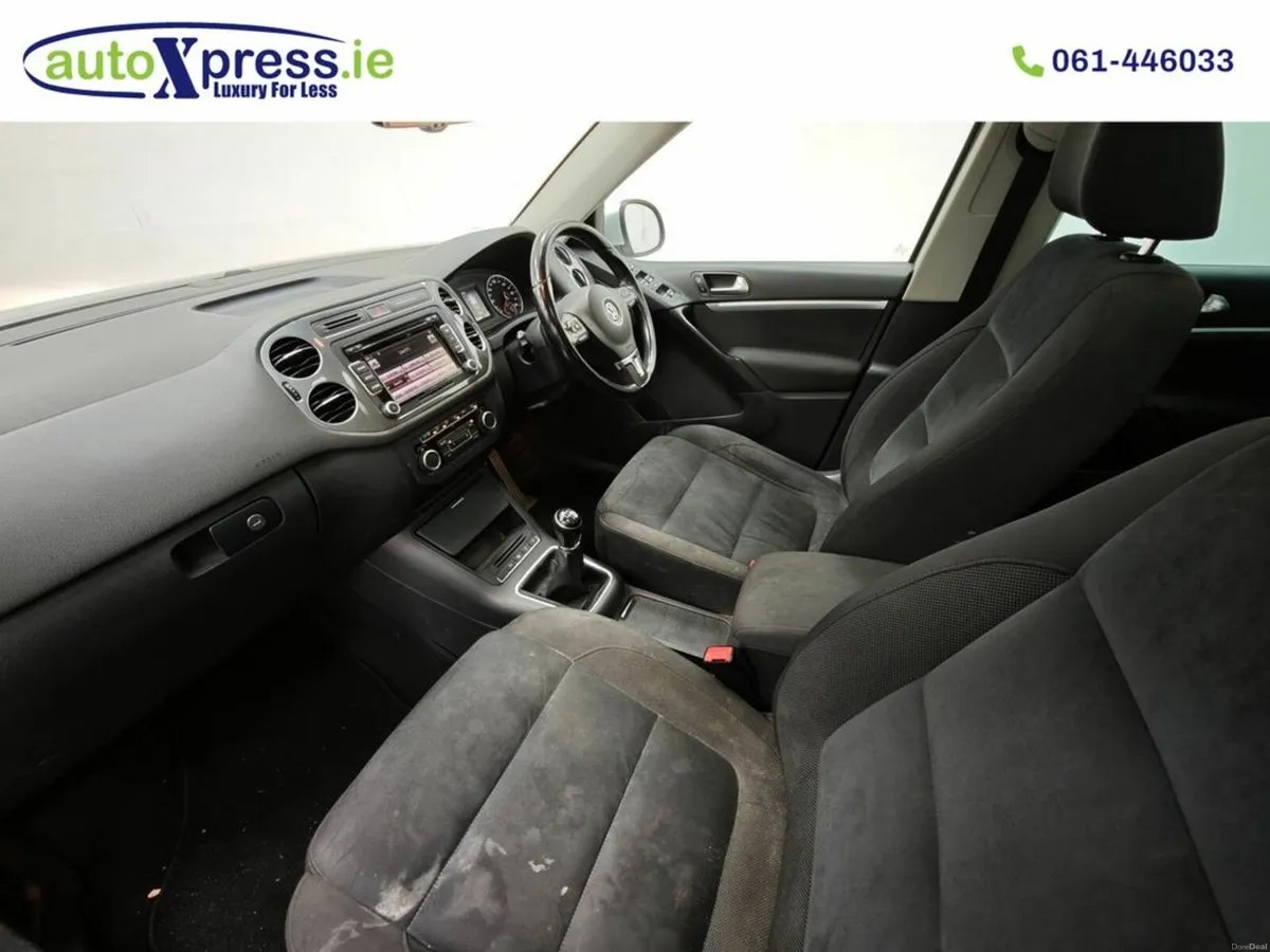 Volkswagen Tiguan Sport 2.0 TDI Panoramic roof - Image 4