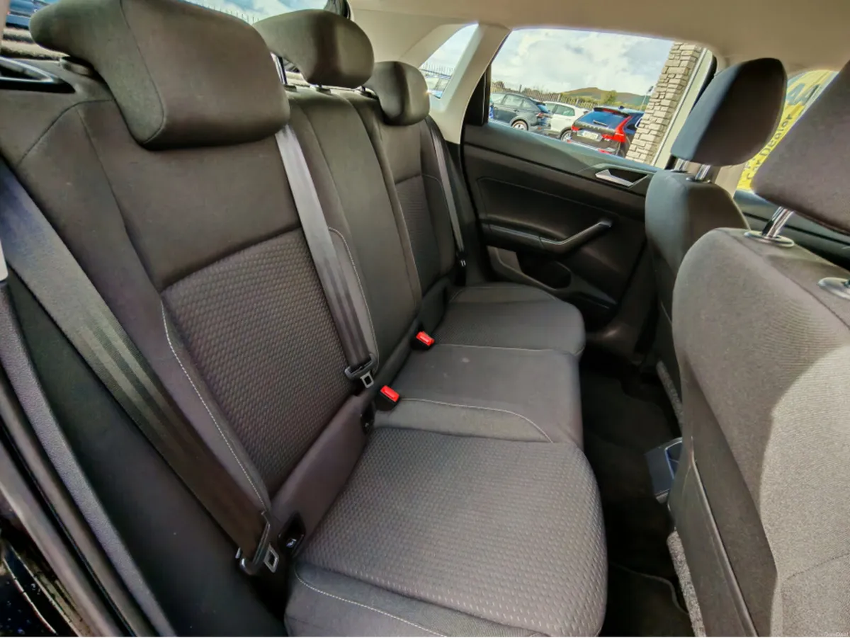 VOLKSWAGEN POLO COMFORTLINE 1.0 MANUAL 5SPEED 65HP - Image 3