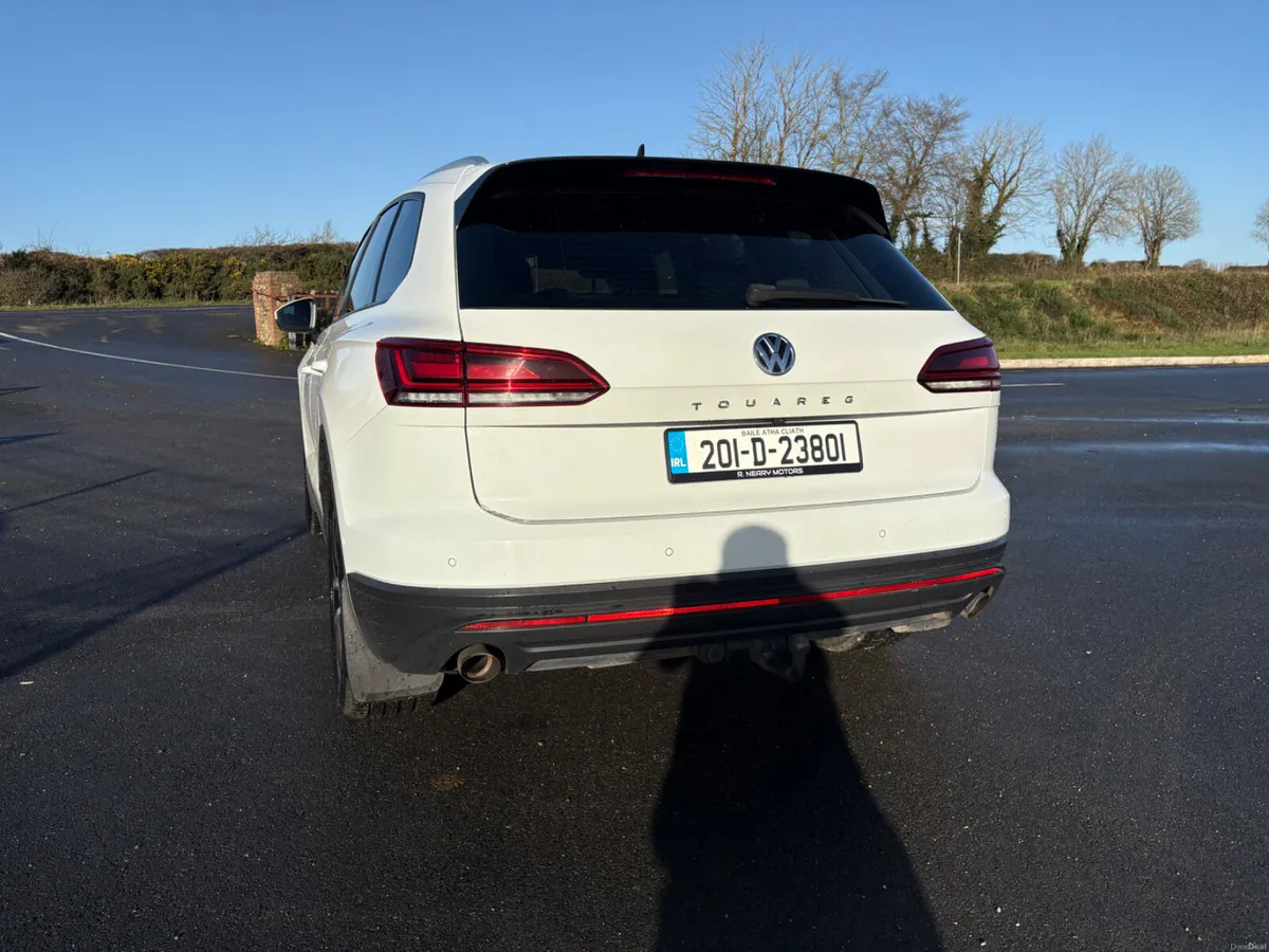 Volkswagen Touareg 2020 3.0 V6 Auto - Image 3