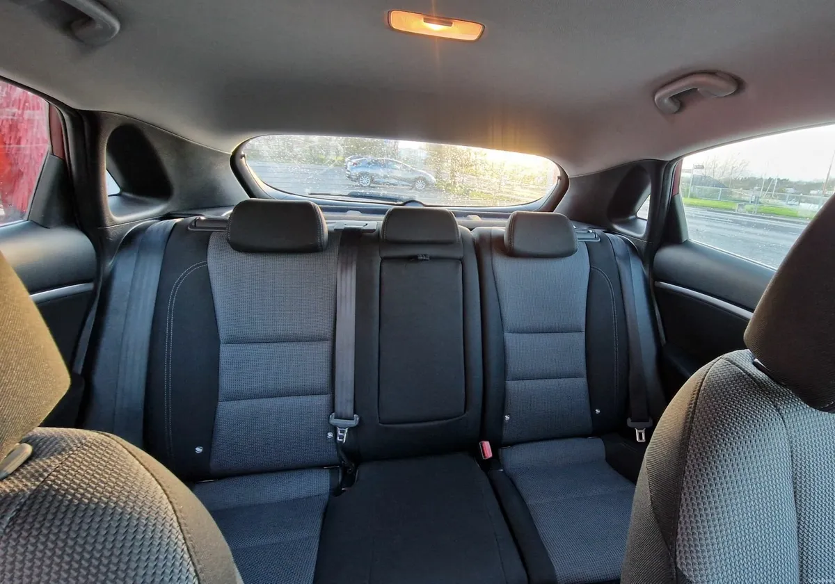 Hyundai i30 2017 - Image 4