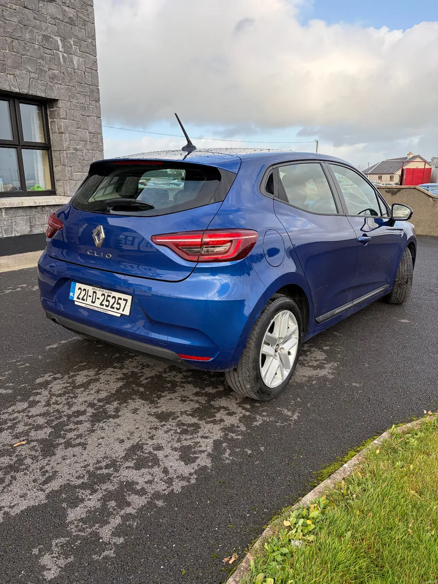 Renault Clio 2022 - Image 4