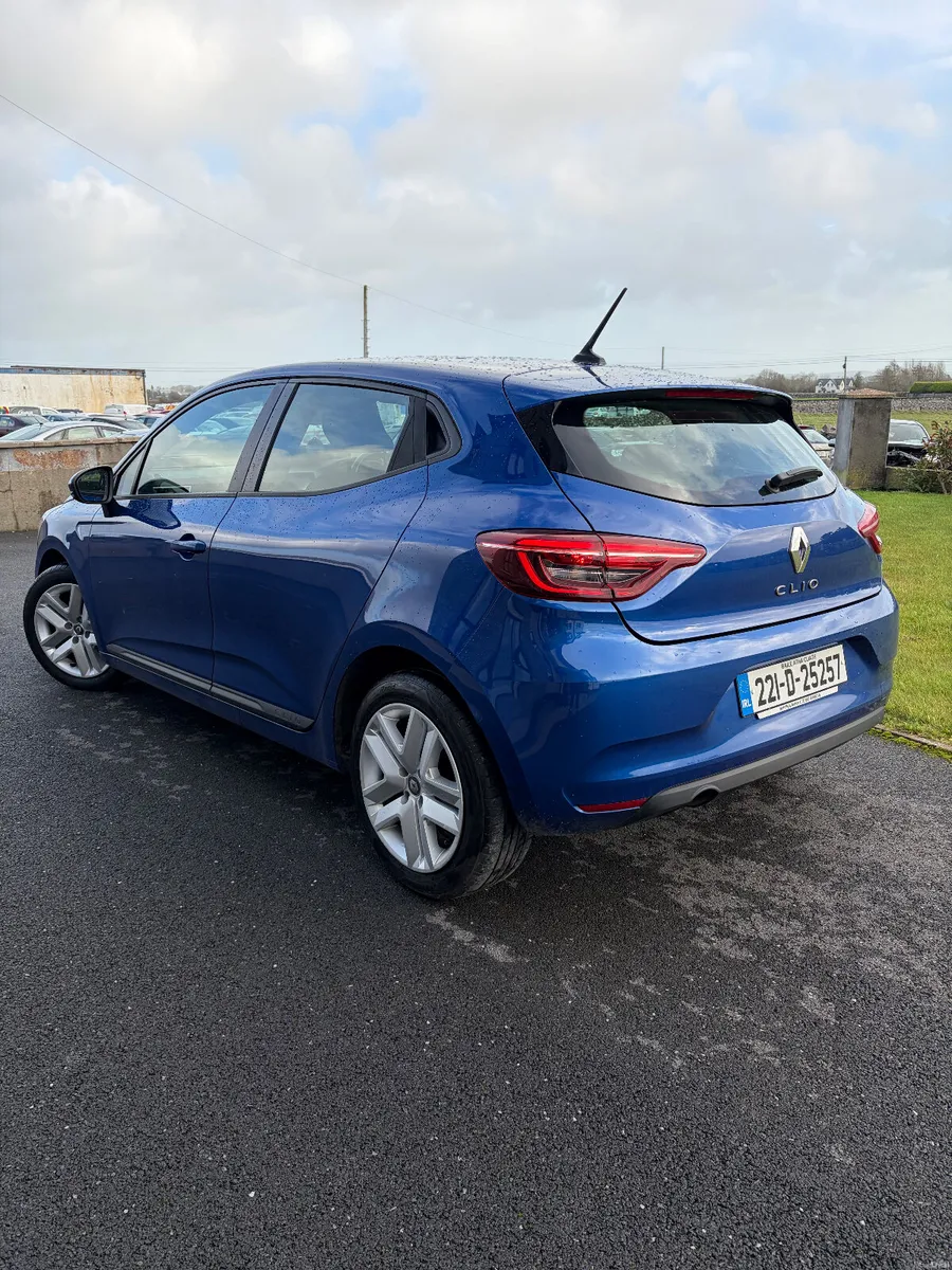 Renault Clio 2022 - Image 3