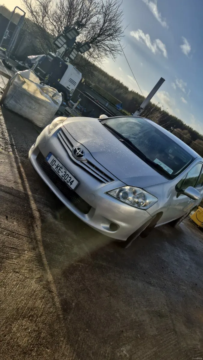 Toyota auris 1.4 diesel - Image 1