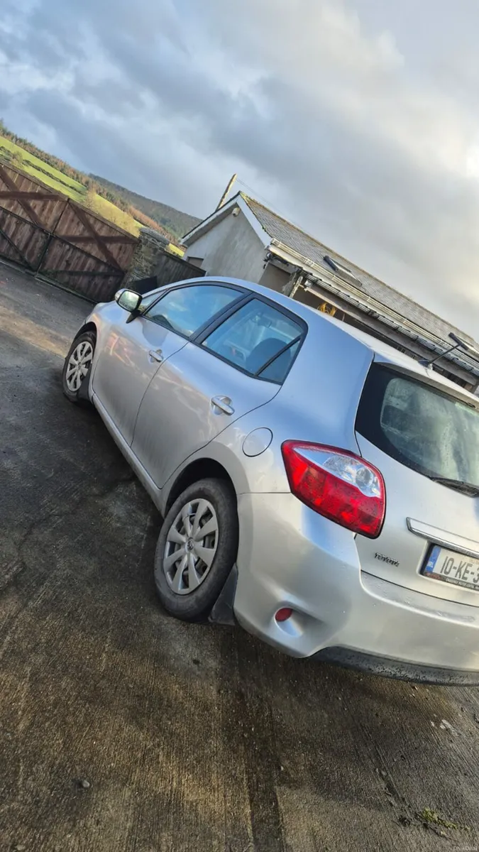 Toyota auris 1.4 diesel - Image 2
