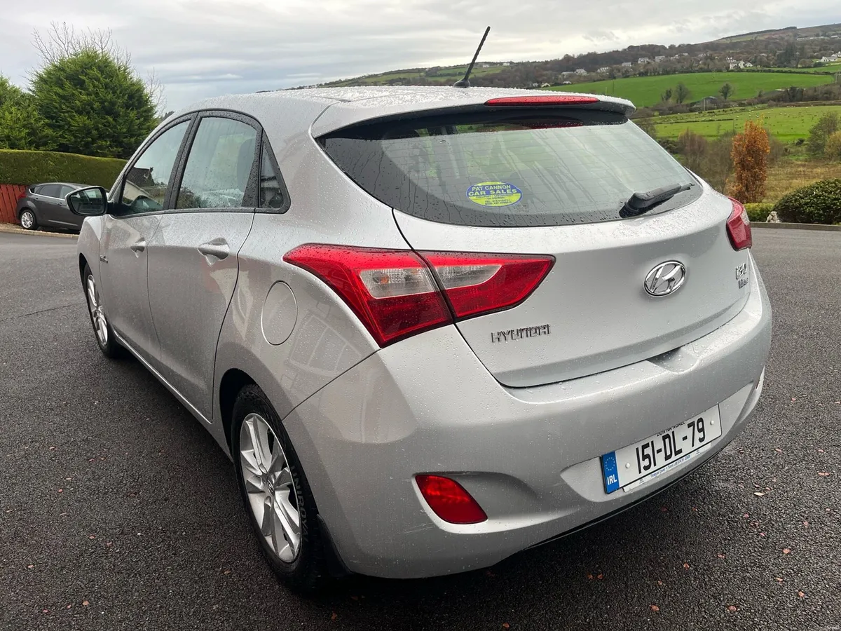 2015 Hyundai i30 Diesel deluxe - Image 4