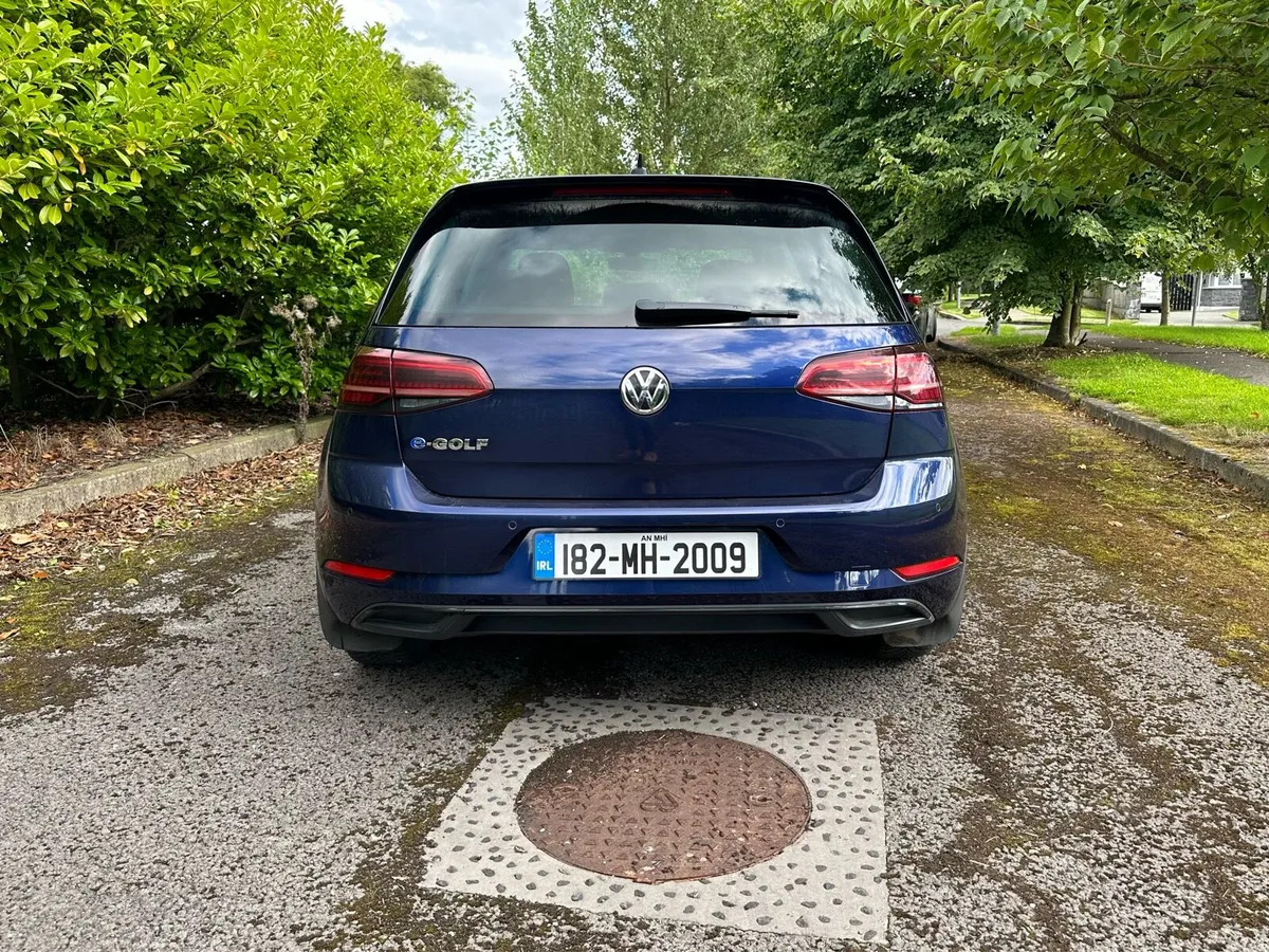 VW E Golf - Leather Comfortline - Image 5
