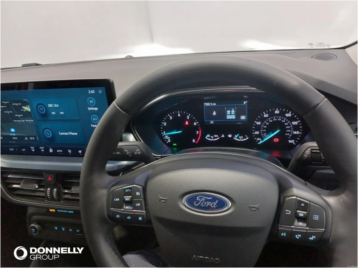 Ford Focus Hatchback Active - Image 4