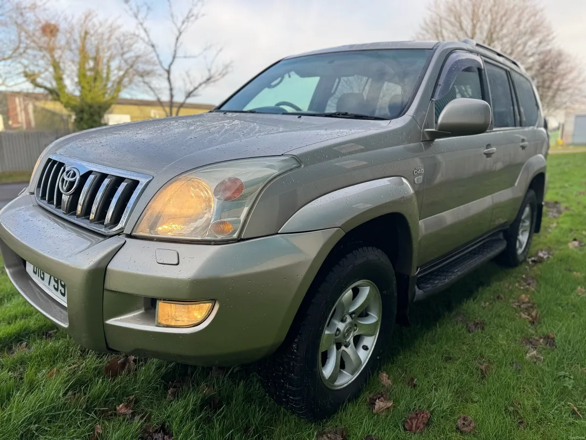 2005 Landcruiser LC4 Auto 8 Seater - Image 4