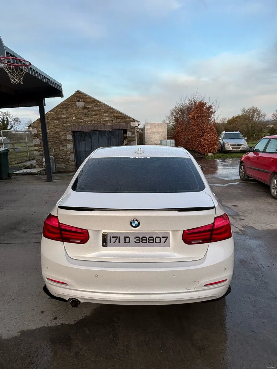 BMW series 3 - Image 2