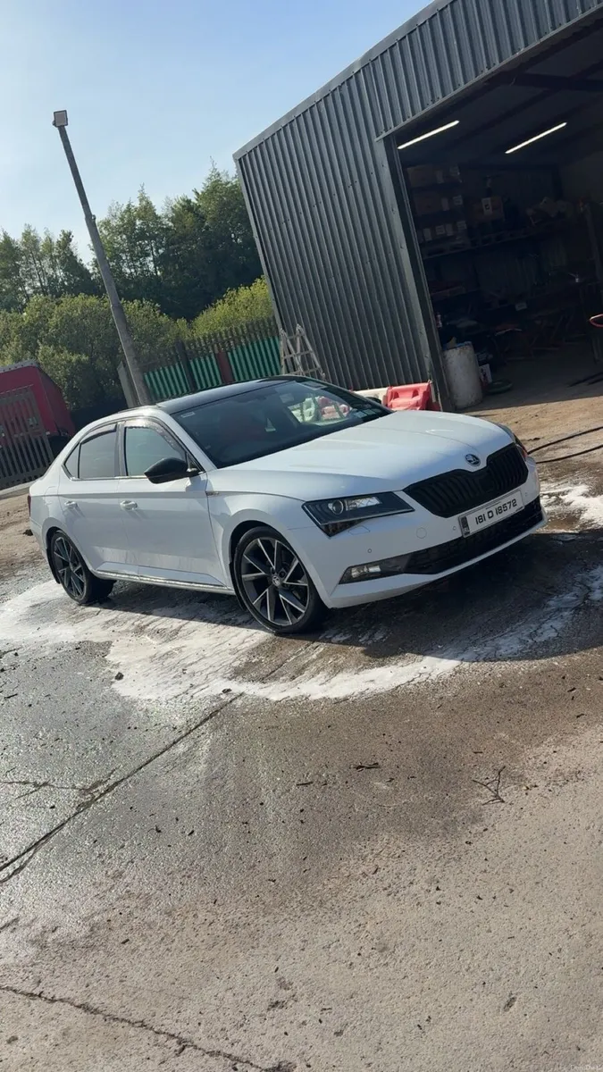 Skoda superb sportline - Image 2