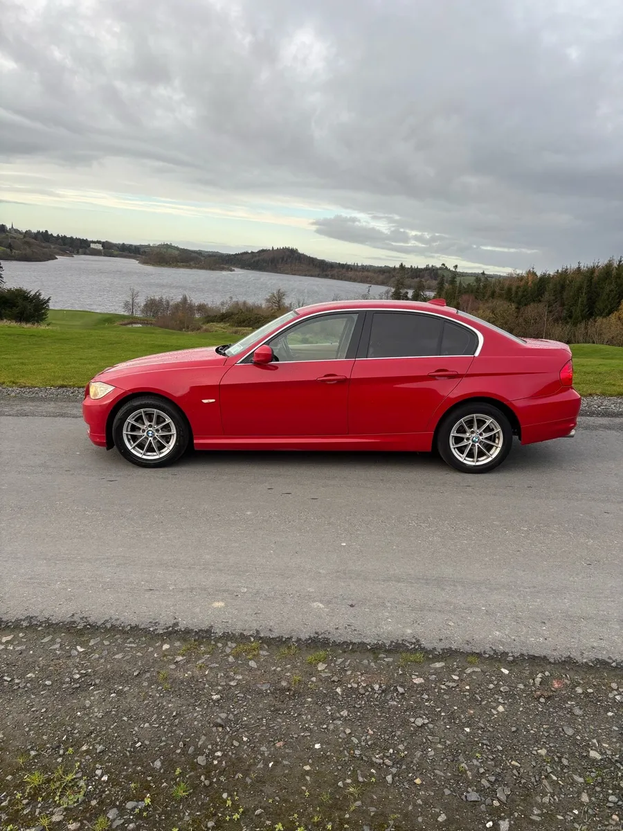 BMW 3 series full service history - Image 1