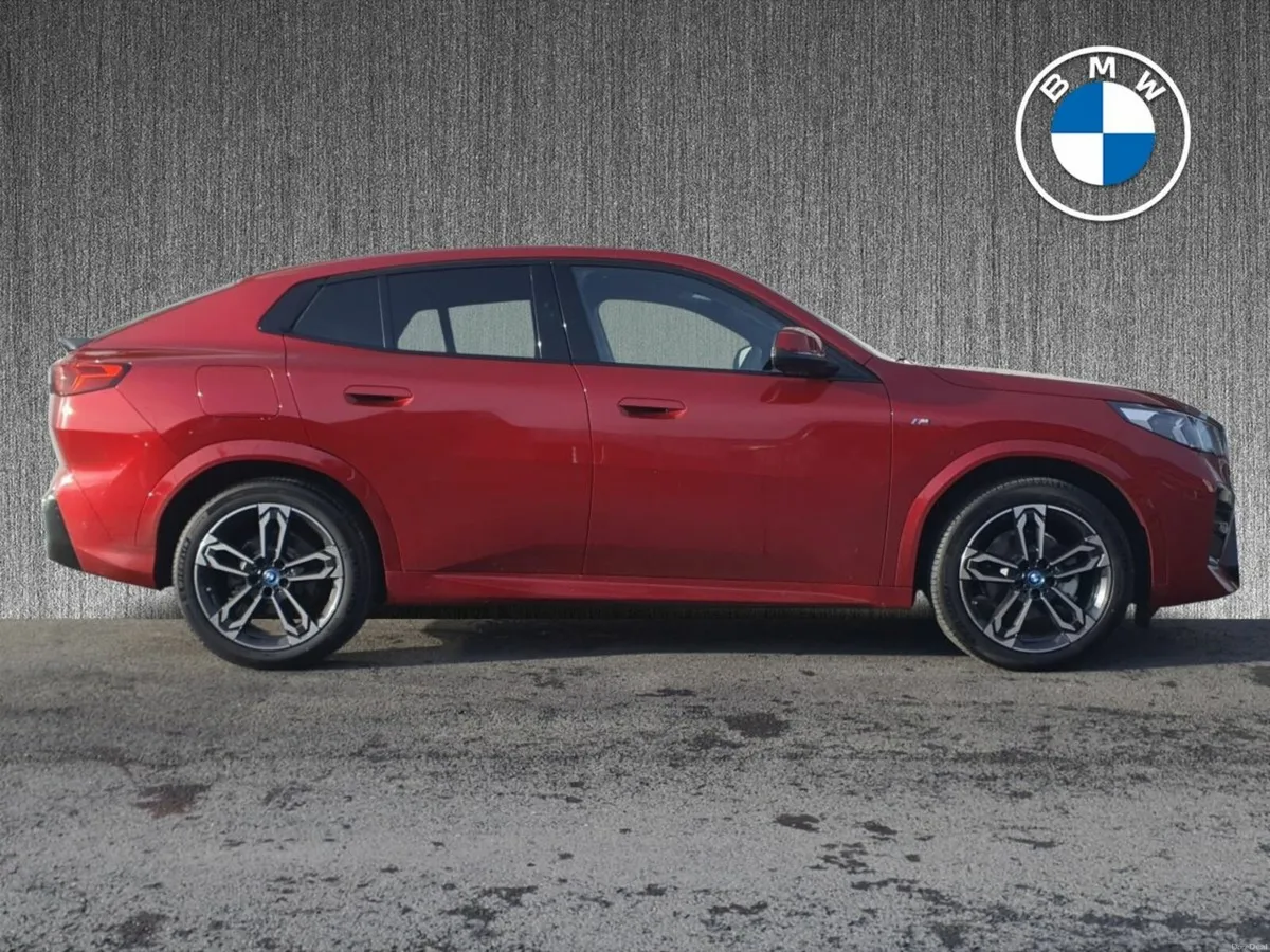 BMW iX2 eDrive20 M Sport - Image 3