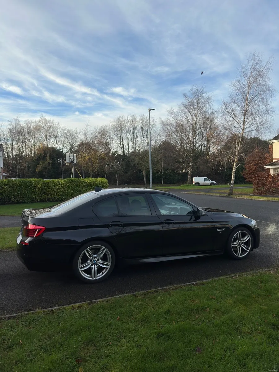 BMW 520D F10 M SPORT - Image 4